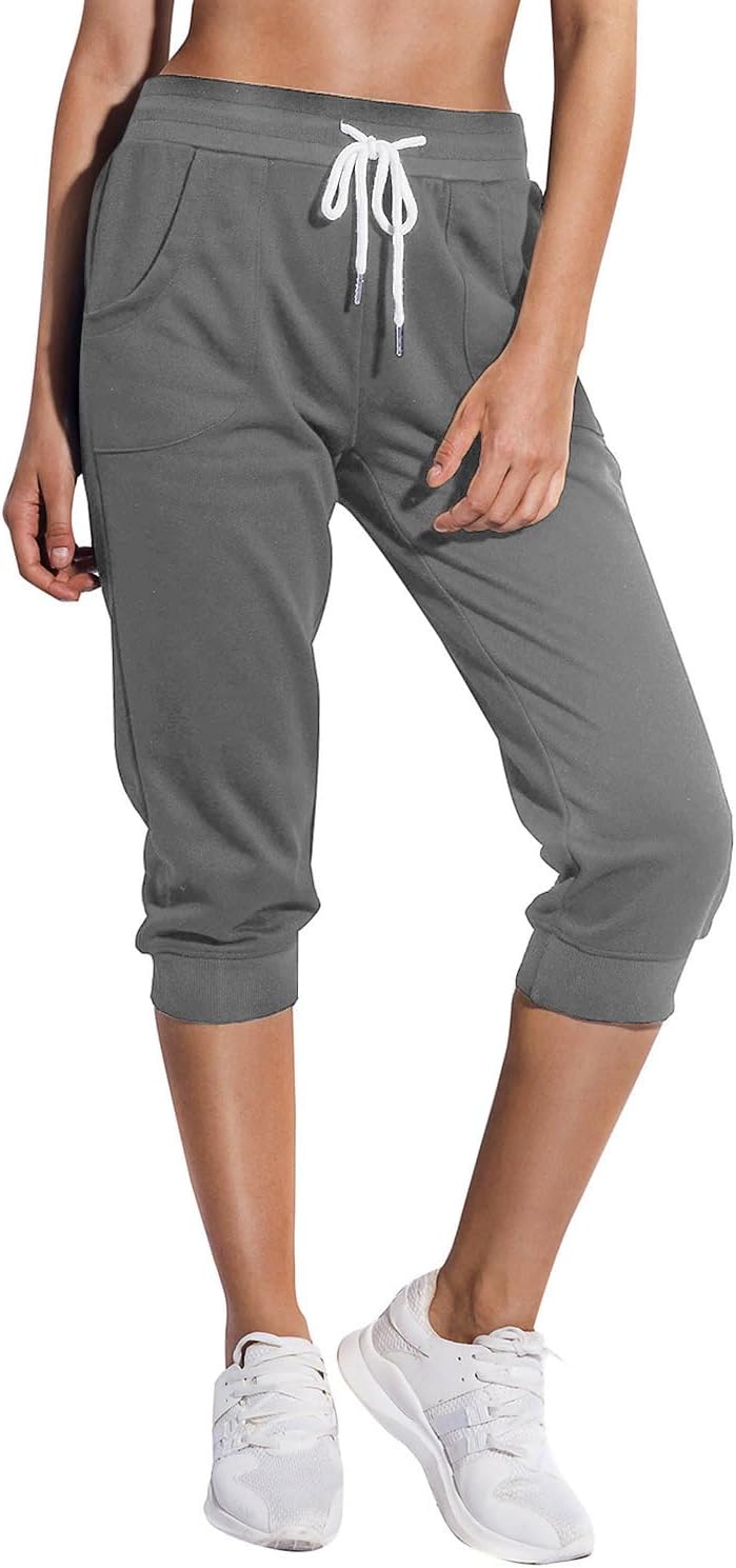 SPECIALMAGIC Women's Capri Sweatpants Cropped Jogger Running Pants Lounge Loose Fit Drawstring Waist with Side Pockets