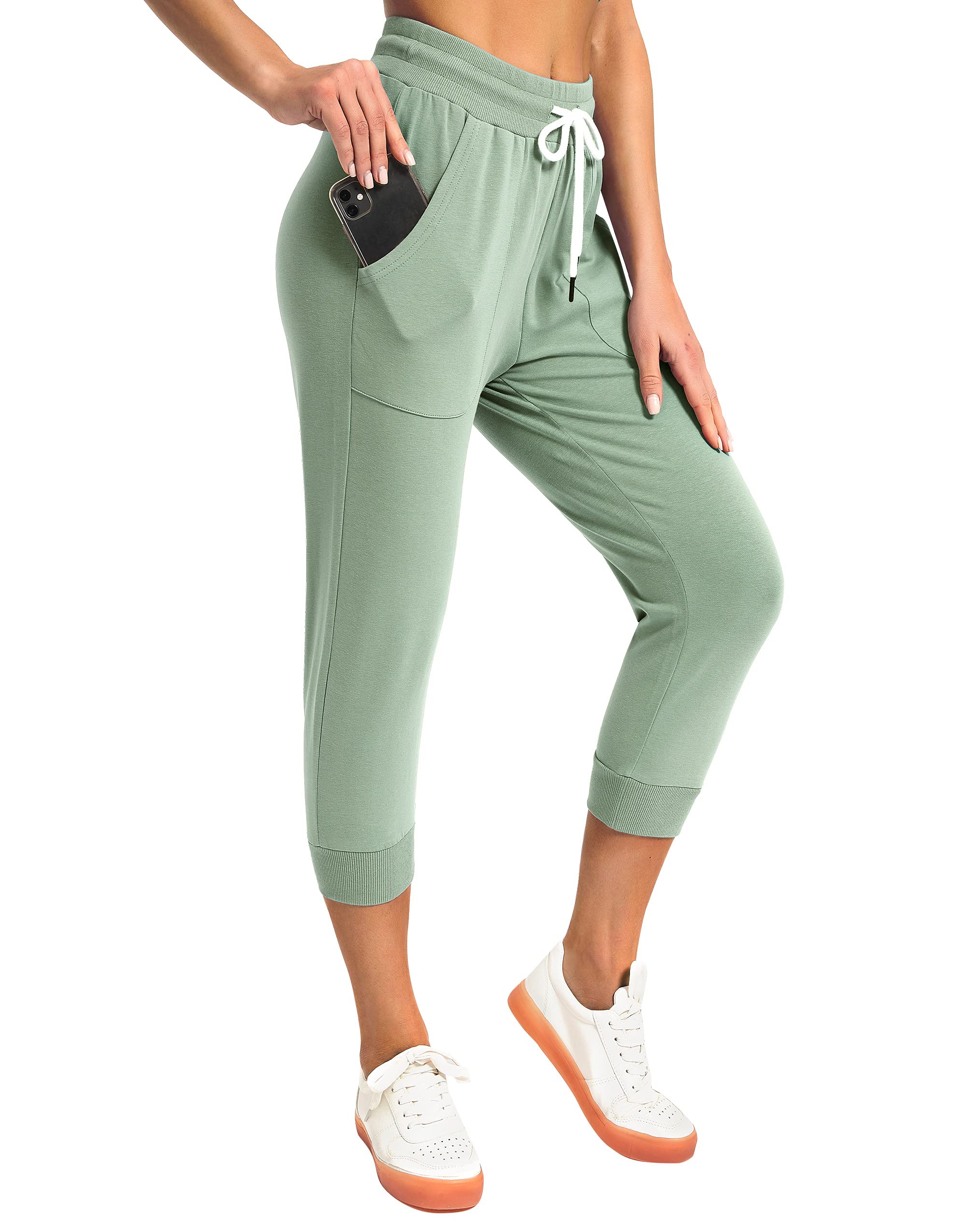 SPECIALMAGIC Women's Capri Sweatpants Cropped Jogger Running Pants Lounge Loose Fit Drawstring Waist with Side Pockets